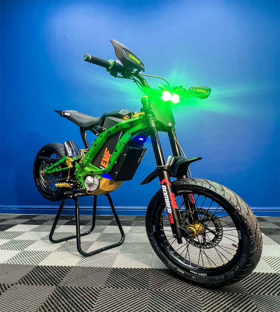 Fully Loaded 72v Sur Ron Light Bee STAGE3 - Race Bike 🏁 - EVFREAKSFully Loaded 72v Sur Ron Light Bee STAGE3 - Race Bike 🏁