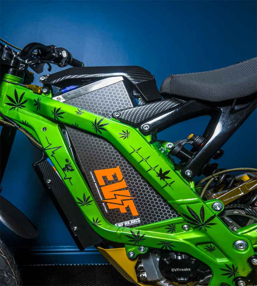 Fully Loaded 72v Sur Ron Light Bee STAGE3 - Race Bike 🏁 - EVFREAKSFully Loaded 72v Sur Ron Light Bee STAGE3 - Race Bike 🏁