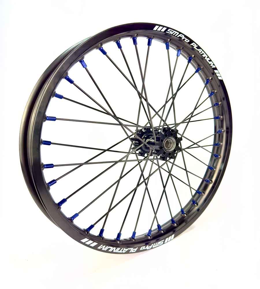 SM Pro Light Bee Wheelset – Black Rim and Blue Nipples - EVFREAKS SM Pro Light Bee Wheelset – Black Rim and Blue Nipples