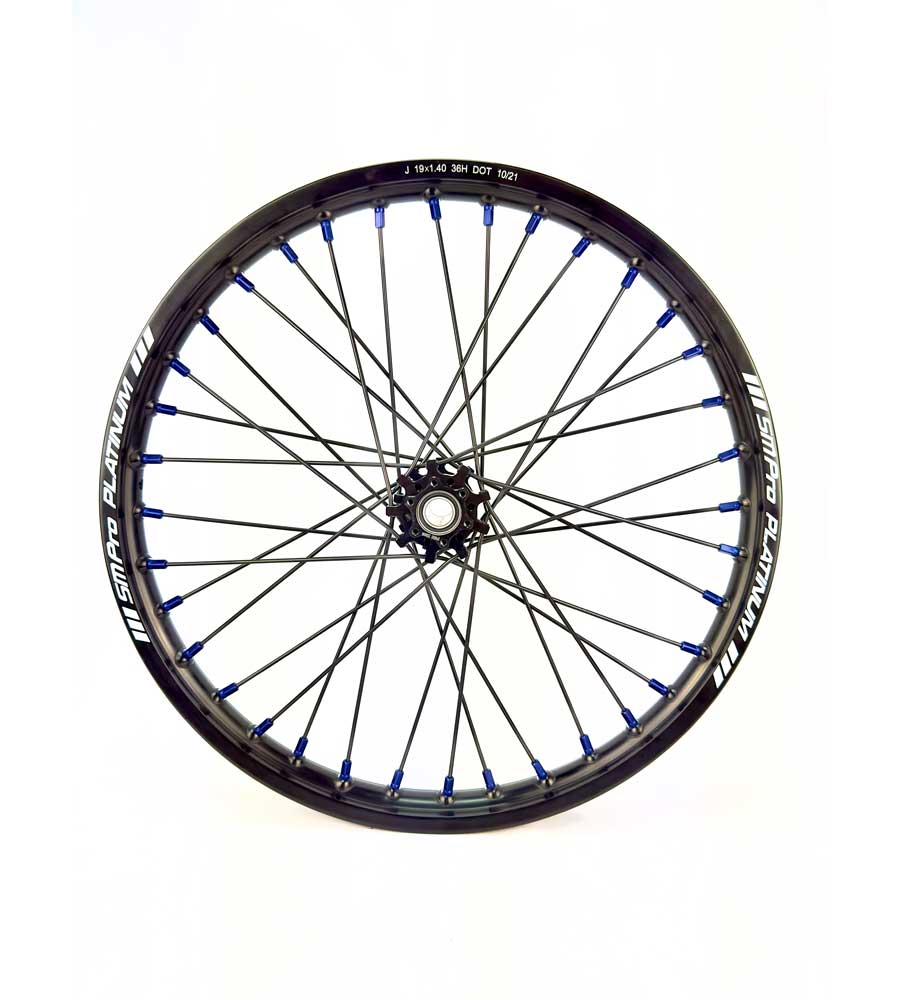 SM Pro Light Bee Wheelset – Black Rim and Blue Nipples - EVFREAKS SM Pro Light Bee Wheelset – Black Rim and Blue Nipples