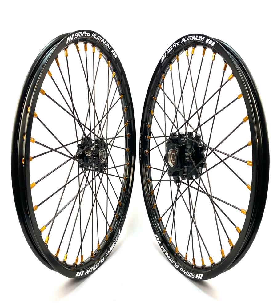 SM Pro Light Bee Wheelset – Black Rim and Golden Nipples - EVFREAKS SM Pro Light Bee Wheelset – Black Rim and Golden Nipples