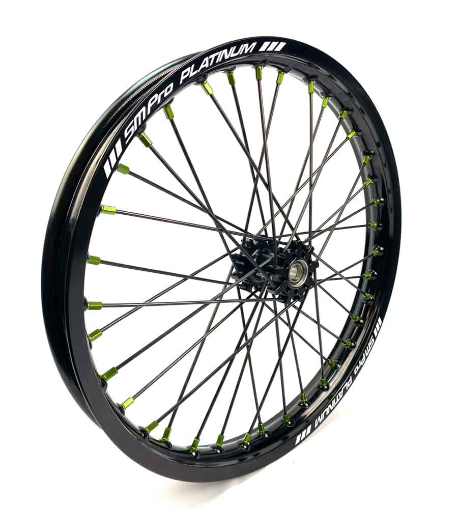 SM Pro Light Bee Wheelset – Black Rim and Green Nipples - EVFREAKS SM Pro Light Bee Wheelset – Black Rim and Green Nipples