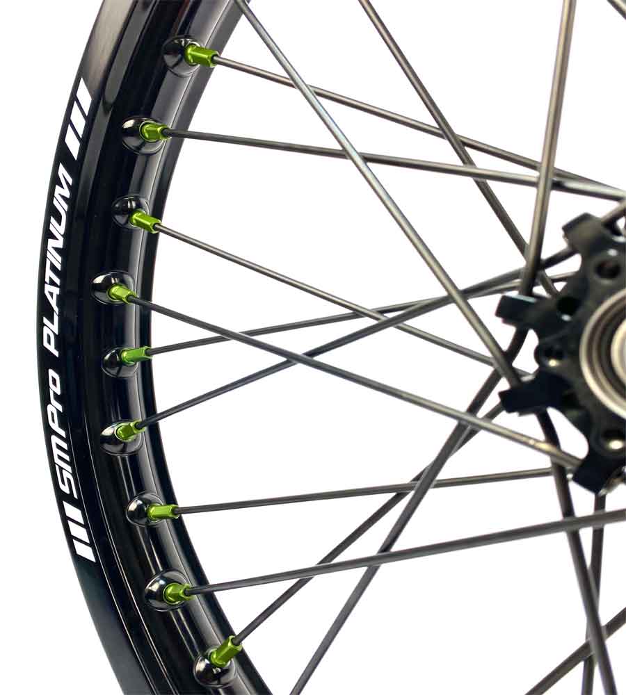 SM Pro Light Bee Wheelset – Black Rim and Green Nipples - EVFREAKS SM Pro Light Bee Wheelset – Black Rim and Green Nipples