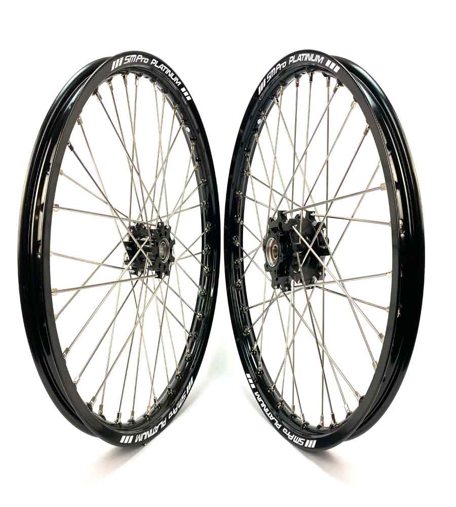 SM Pro Light Bee Wheelset – Black Rim and Silver Nipples - EVFREAKS SM Pro Light Bee Wheelset – Black Rim and Silver Nipples