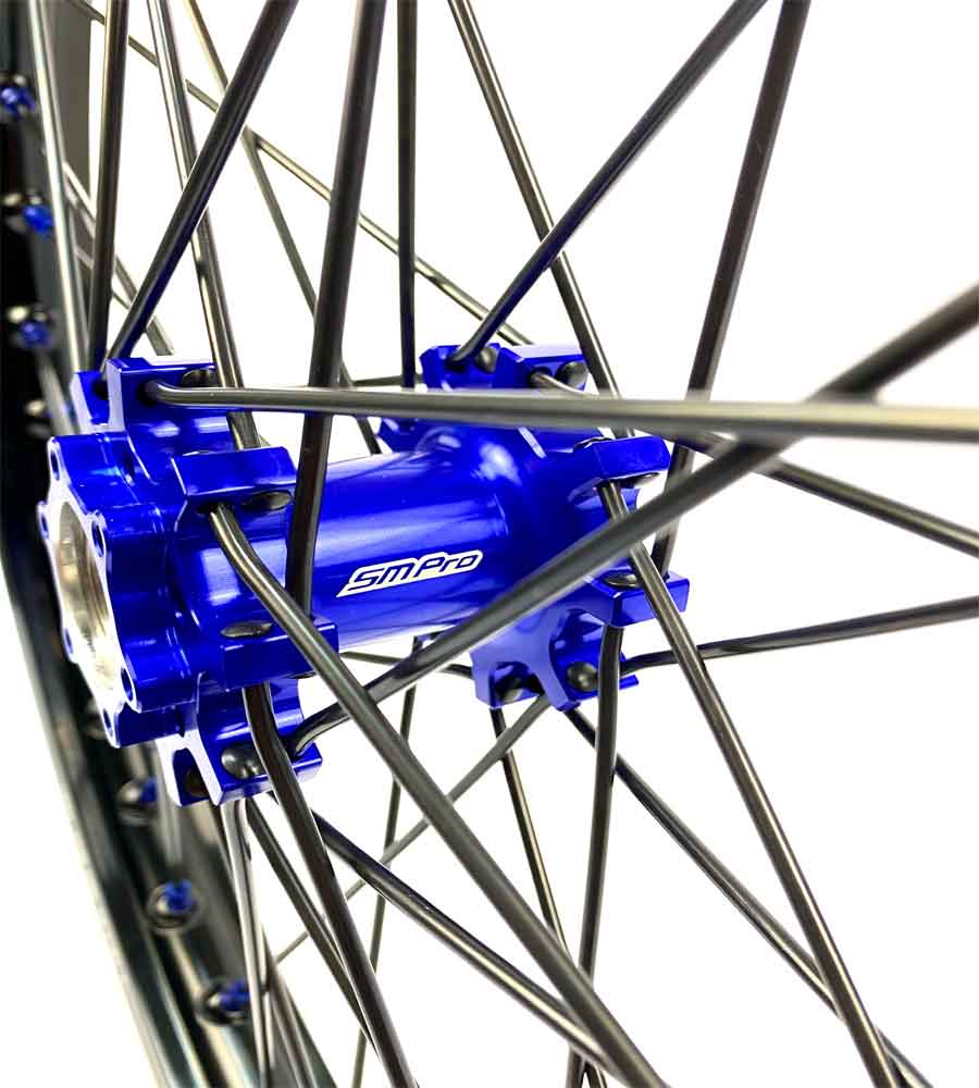 SM Pro Light Bee Wheelset – Blue Hub and Blue Nipples - EVFREAKSSM Pro Light Bee Wheelset – Blue Hub and Blue Nipples