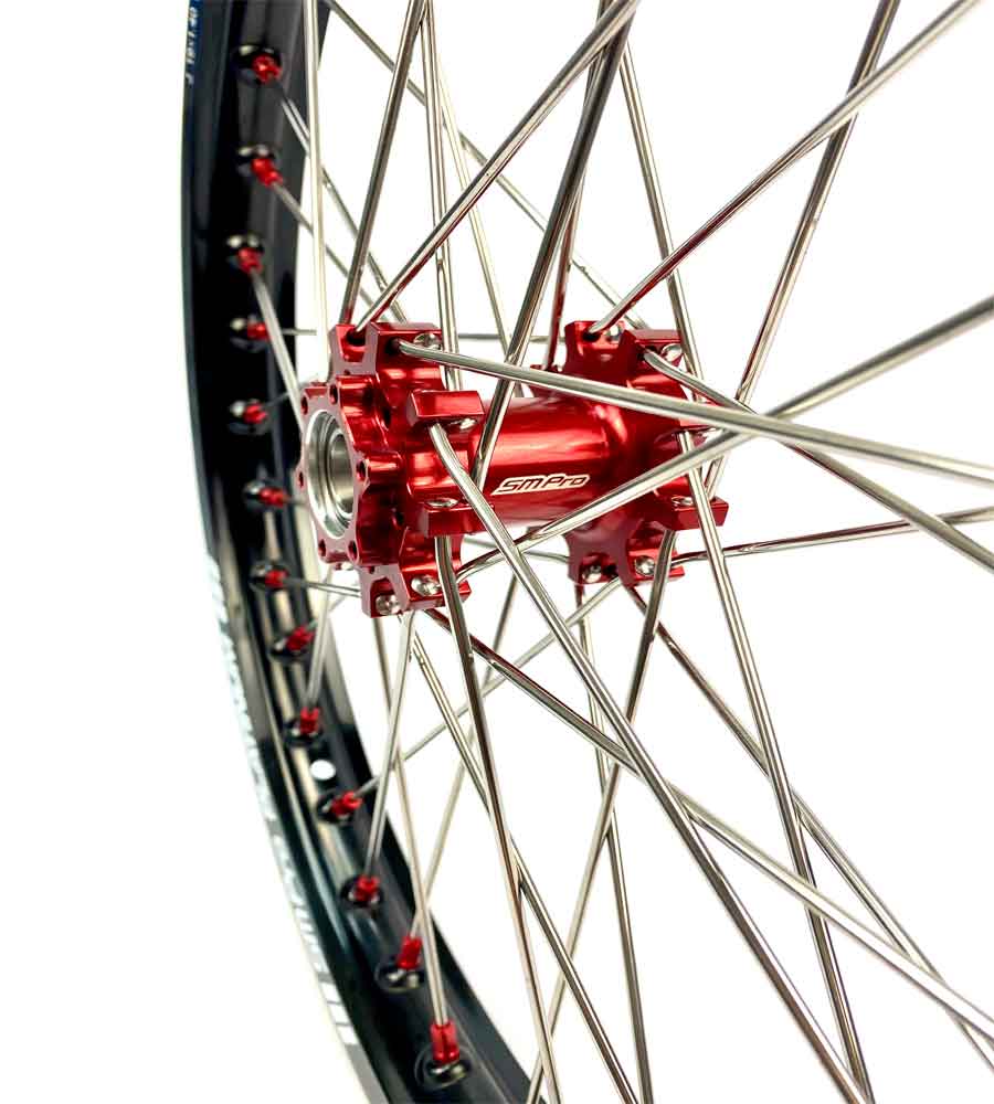 SM Pro Light Bee Wheelset – Red Hub and Red Nipples - EVFREAKSSM Pro Light Bee Wheelset – Red Hub and Red Nipples