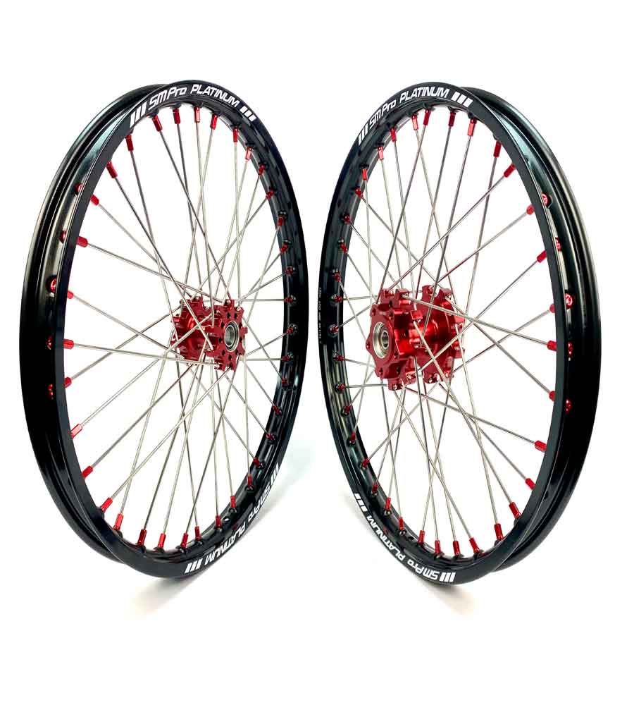 SM Pro Light Bee Wheelset – Red Hub and Red Nipples - EVFREAKSSM Pro Light Bee Wheelset – Red Hub and Red Nipples