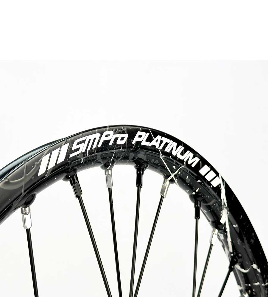 SM Pro Light Bee Wheelset – Splatterkote and Black and White Nipples - EVFREAKS SM Pro Light Bee Wheelset – Splatterkote and Black and White Nipples