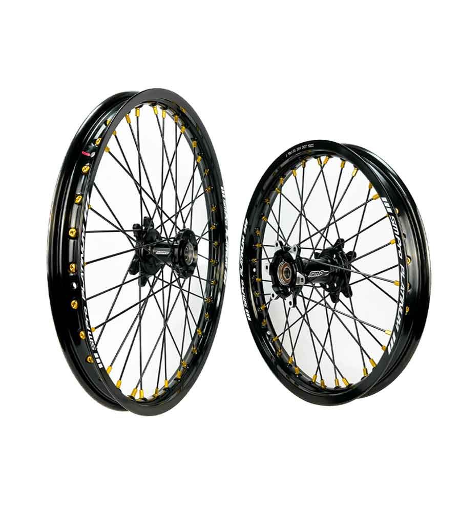SM Pro Ultra Bee Wheels – Black Hubs, Black Spokes - EVFREAKSSM Pro Ultra Bee Wheels – Black Hubs, Black Spokes