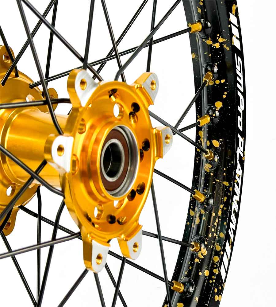 SM Pro Ultra Bee Wheels – Splatterkote Black with Gold Splatter and Matte Spokes - EVFREAKSSM Pro Ultra Bee Wheels – Splatterkote Black with Gold Splatter and Matte Spokes